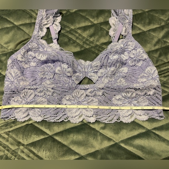 Aerie lilac lace adjustable peekaboo bralette, size large - Picture 7 of 9